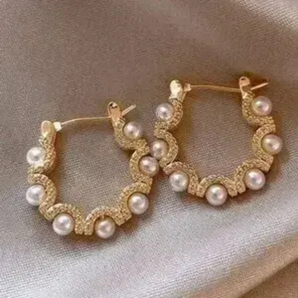 NWOT Gold Hoop Earrings